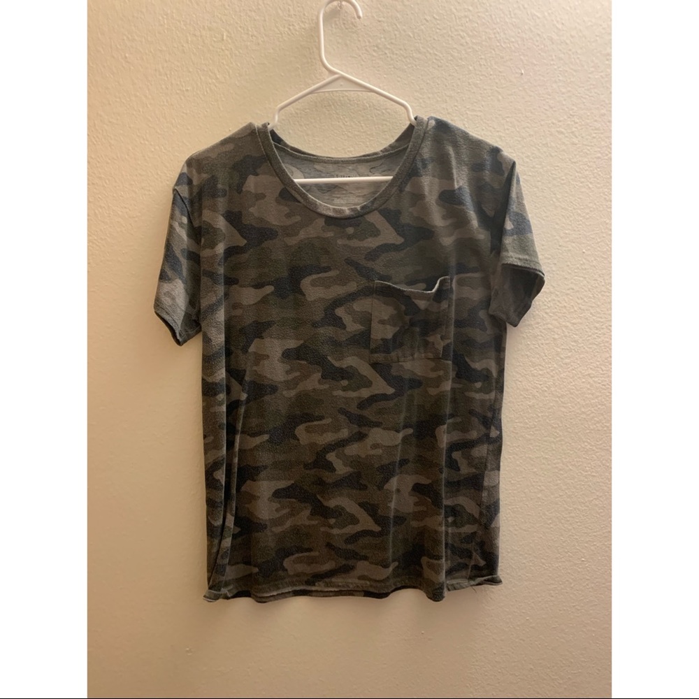 🍓 3 for $25 🍓 Arizona Jean Co. Camo-Print Tee - Picture 2 of 7